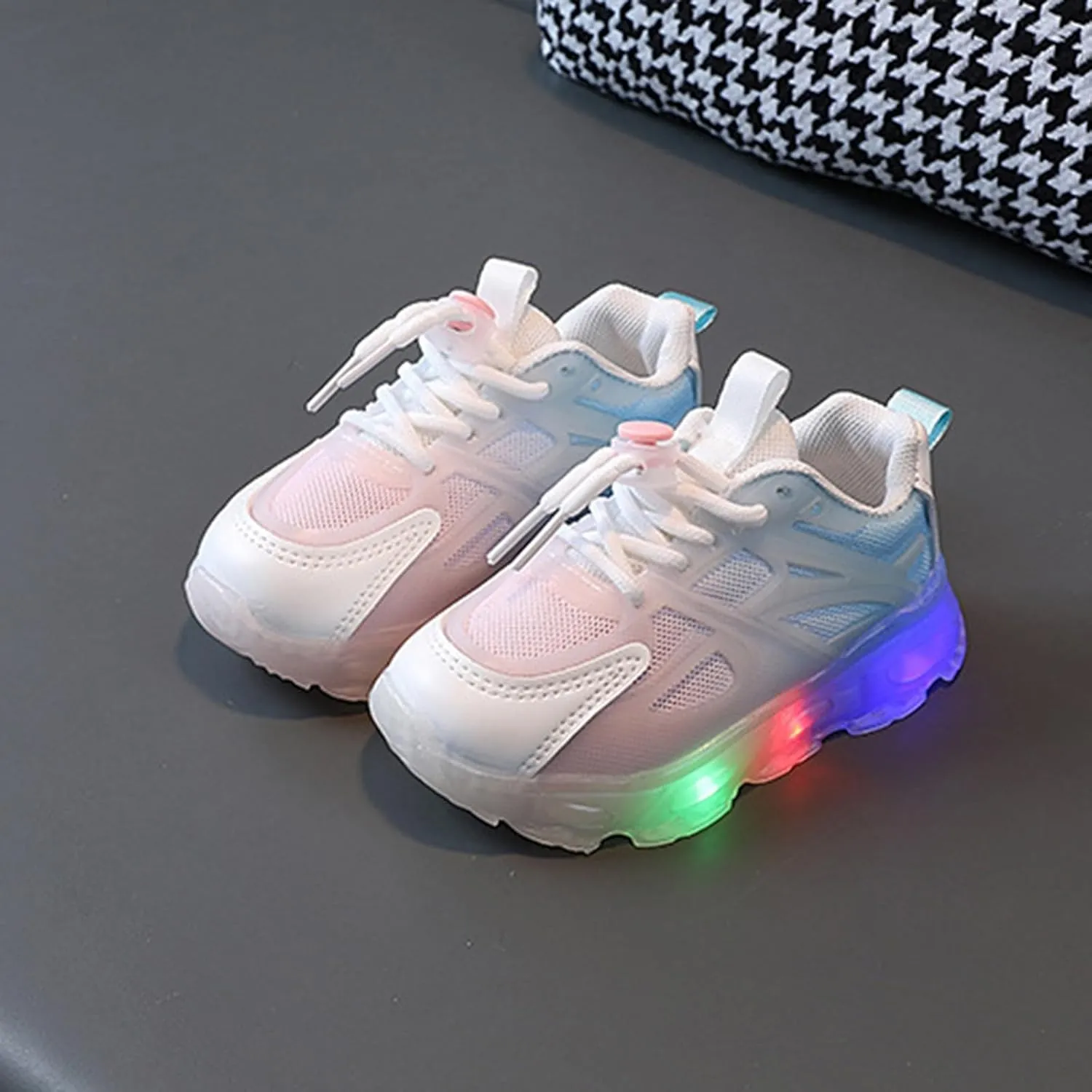 Boys Girls Light Up Shoes Kids Lightweight Breathable Comfy Soft Sole LED Luminous Running Tennis Sport Sneakers