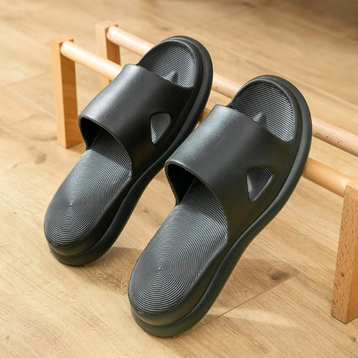Cloud Slides Mens Shower Shoes Women and Men Pillow Slippers Bath Slippers Dorms Outdoor Non Slip Comfortable