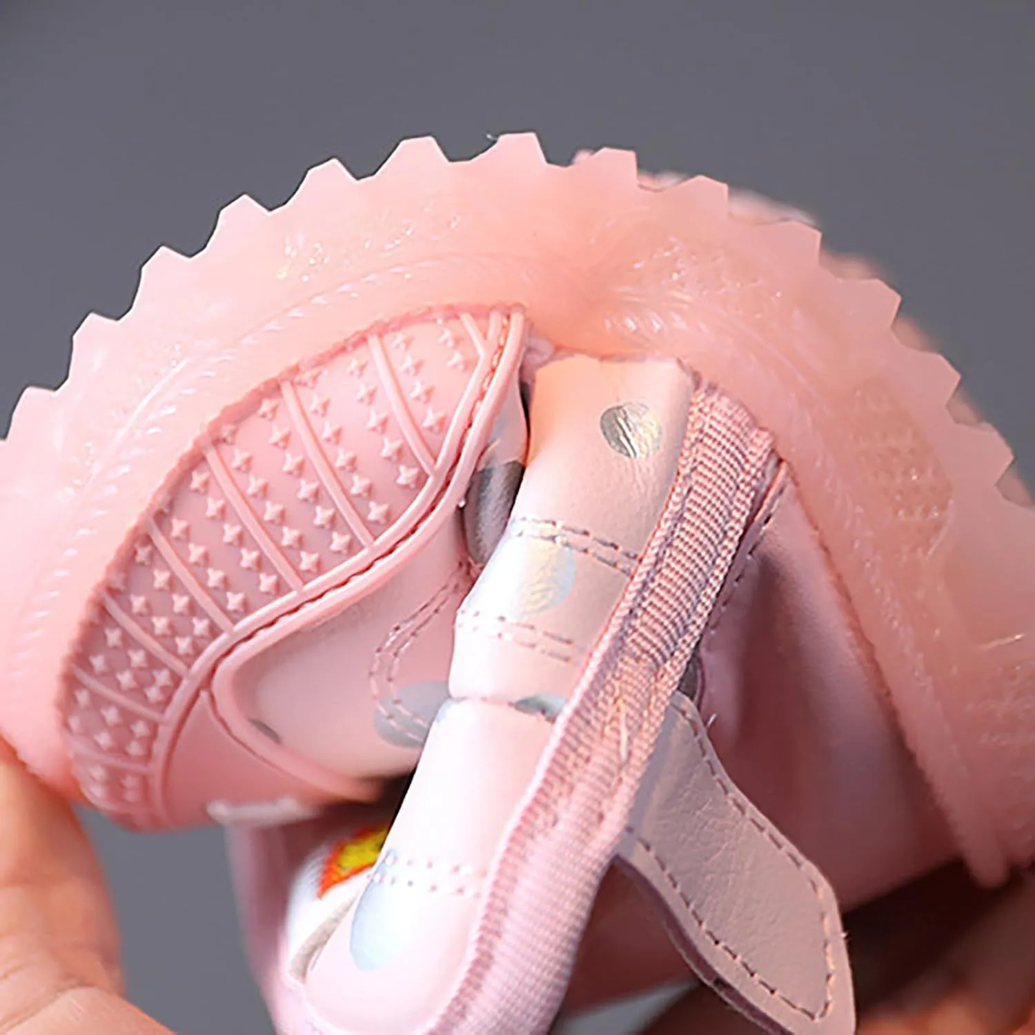 Infant Boys Girls High Top Luminous Boots Toddler Prewalker Warm Cozy Fleece Boots Kids Non-Slip Walking Shoes