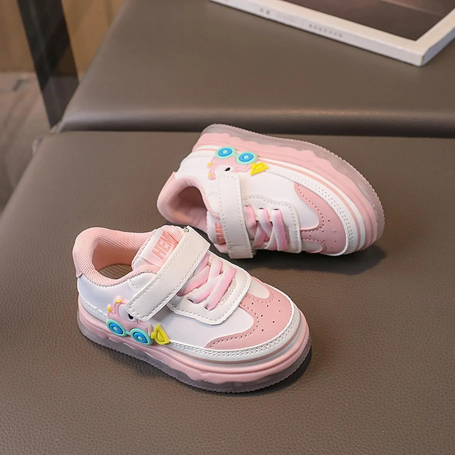 Kids Light Up Flashing Sneakers Lightweight Luminous Shoes Lace-Up Athletic Running Sneakers for Boys Girls Sport