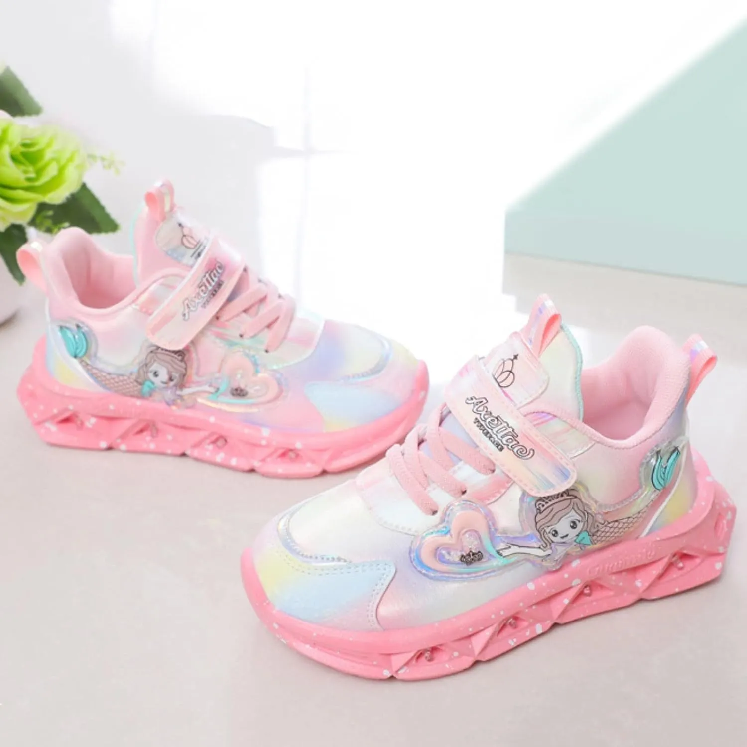 Light Up Toddler Boys Girls Shoes LED Flashing Lightweight Breathable Tennis Sport Athletic Sneakers for Kids
