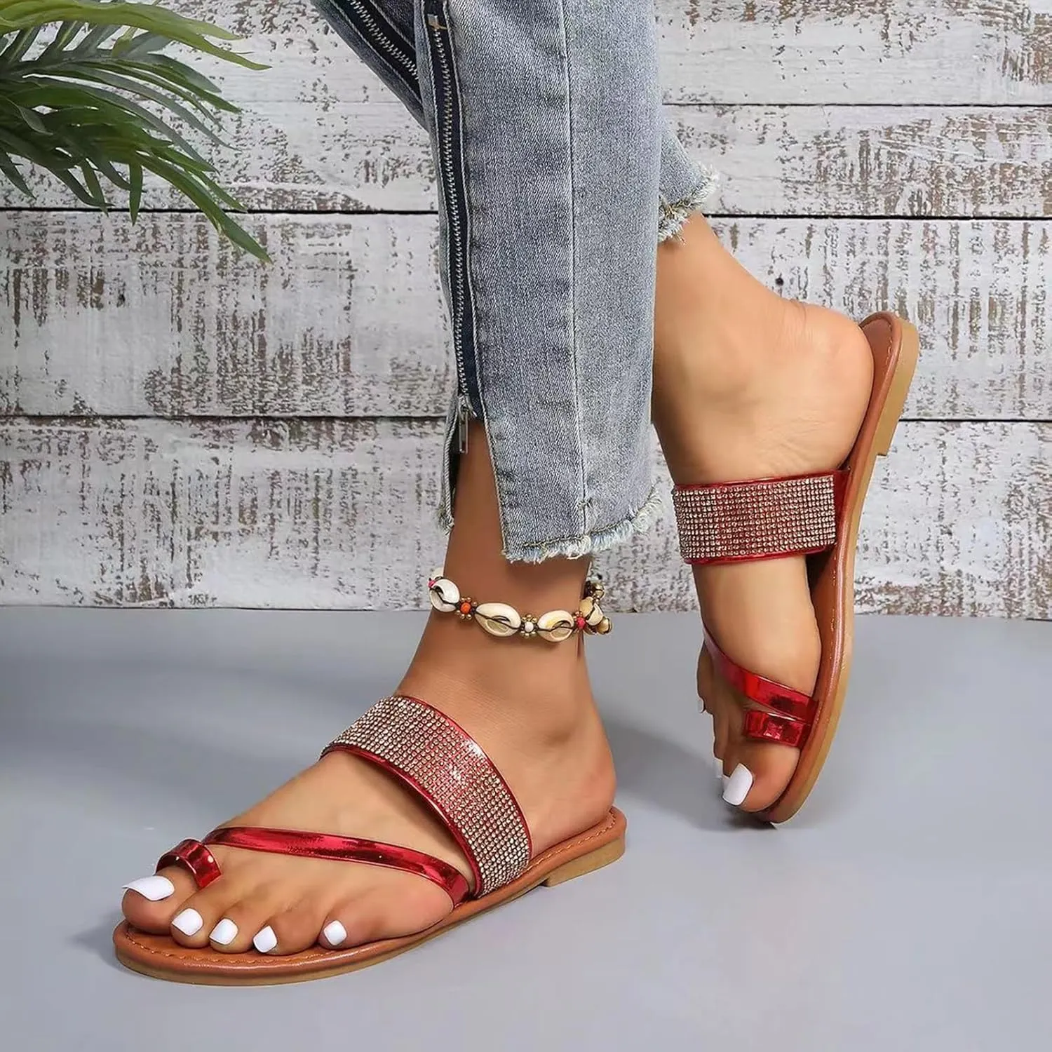 Lightweight womens arch support sandals/Slip On toe corrector flip flops/Stylish Beach Flat plantar fasciitis slippers