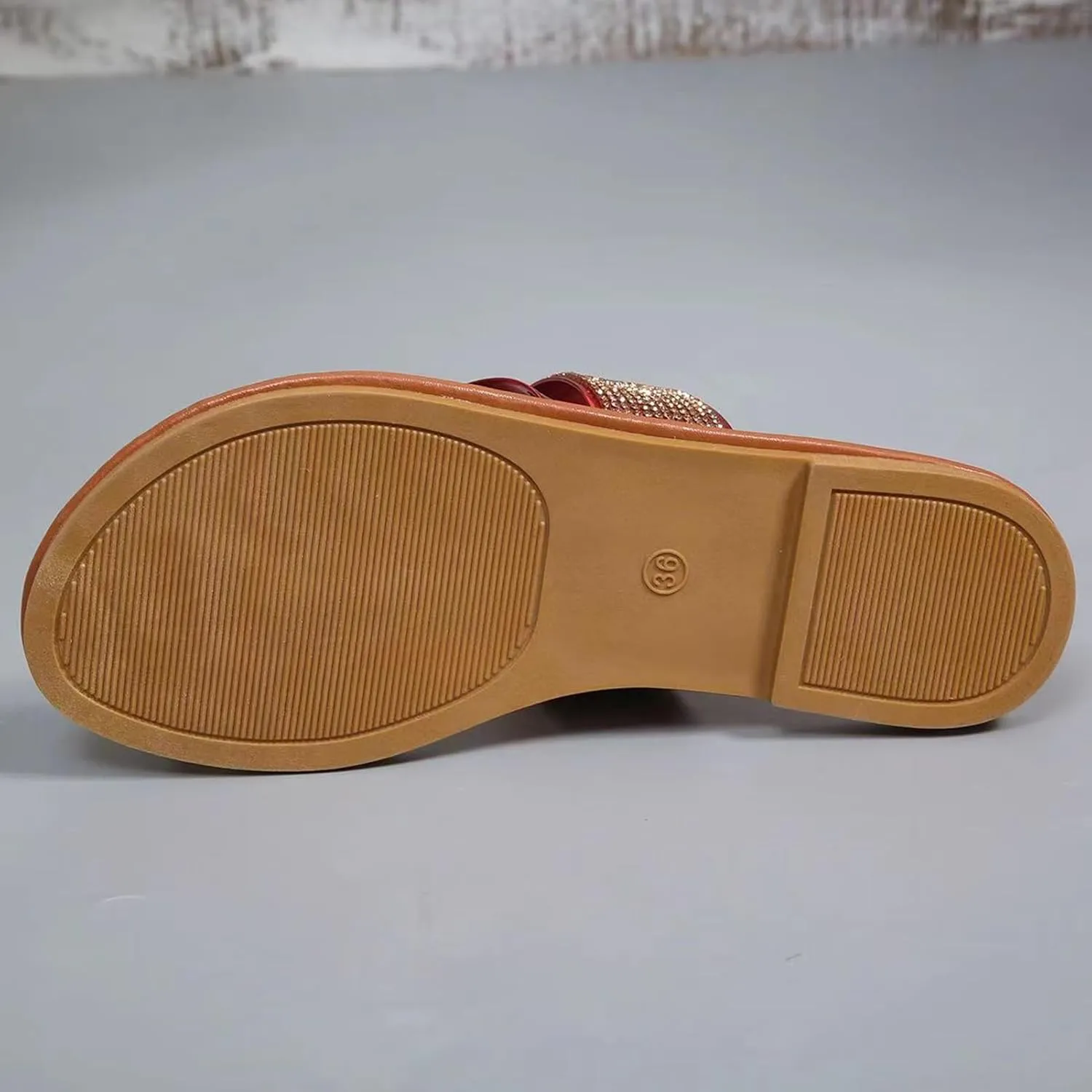 Lightweight womens arch support sandals/Slip On toe corrector flip flops/Stylish Beach Flat plantar fasciitis slippers