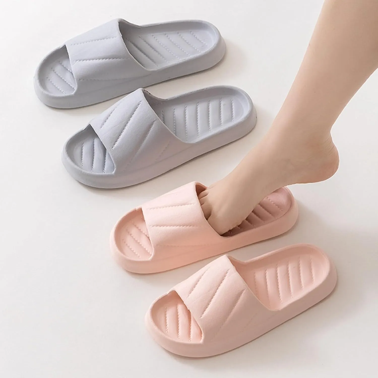 Men and Women Shoes Indoor and Outdoor Home Slippers Fashionable Lightweight Winter Slipper Bear Slippers