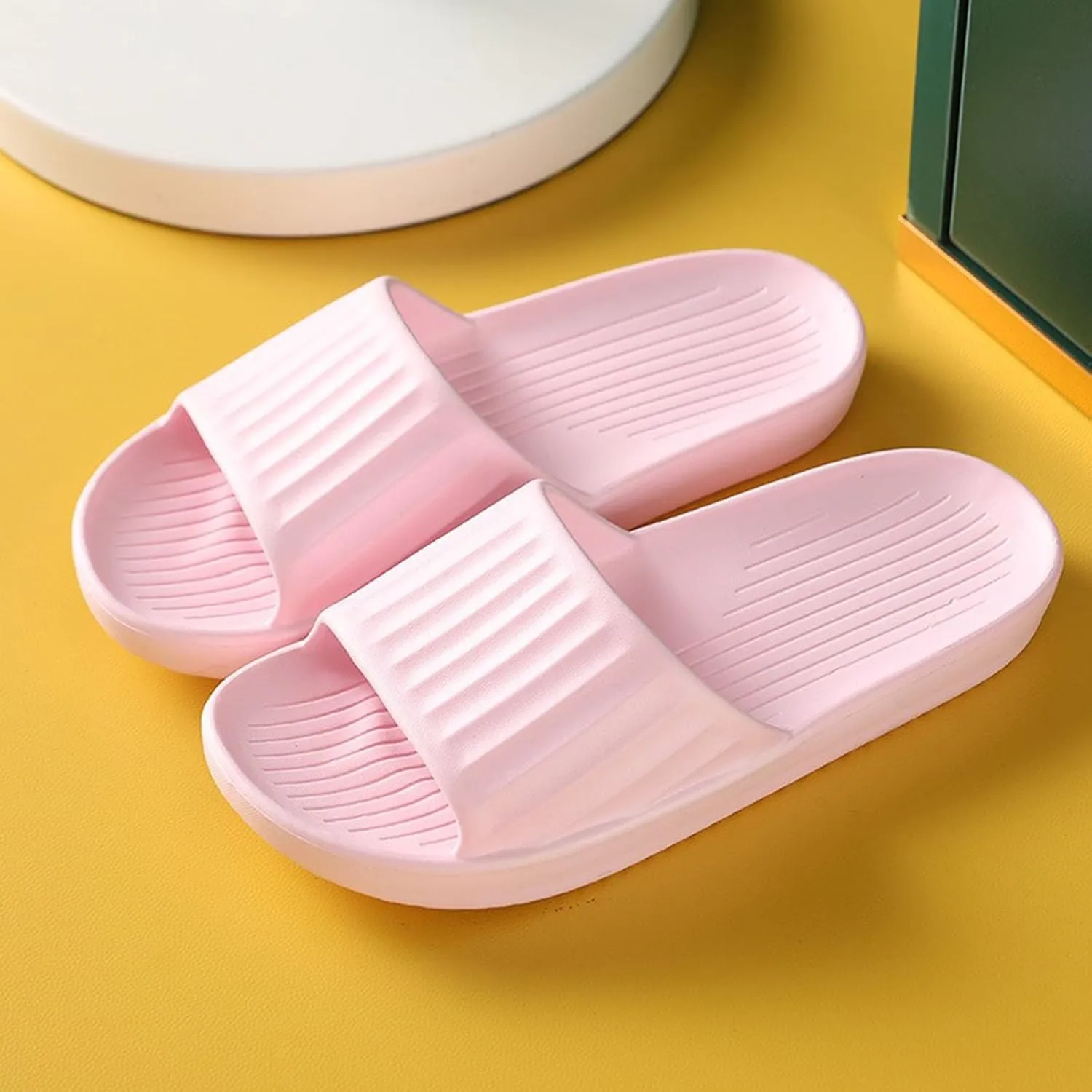 Slipper for Men and Women Indoor Plus Size Slides Bathroom Sandals Slippers for Women Washable Warm