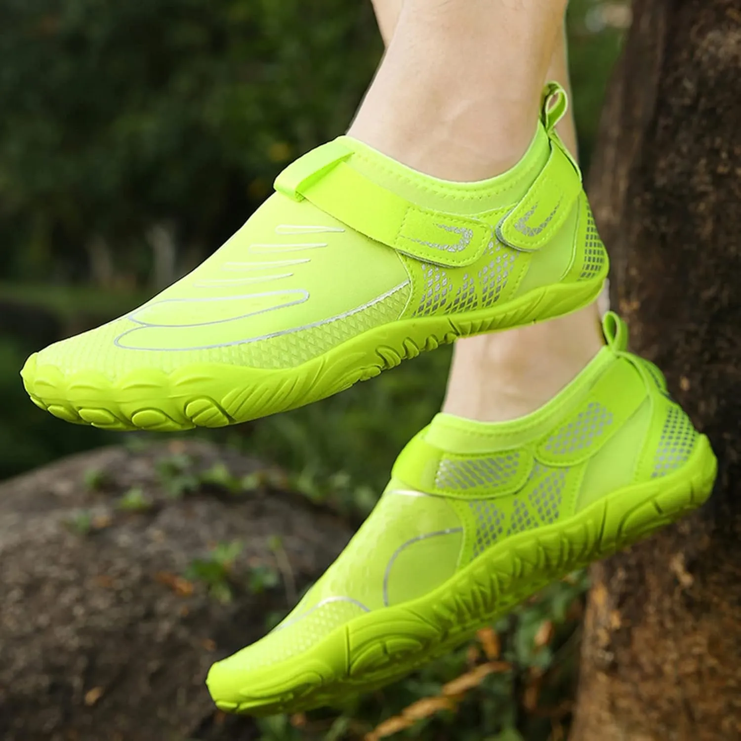 Summer Water Shoes Men and Women Quick Drying Shoes Hiking Swimming and Diving Shoes Tracing Shoes Light