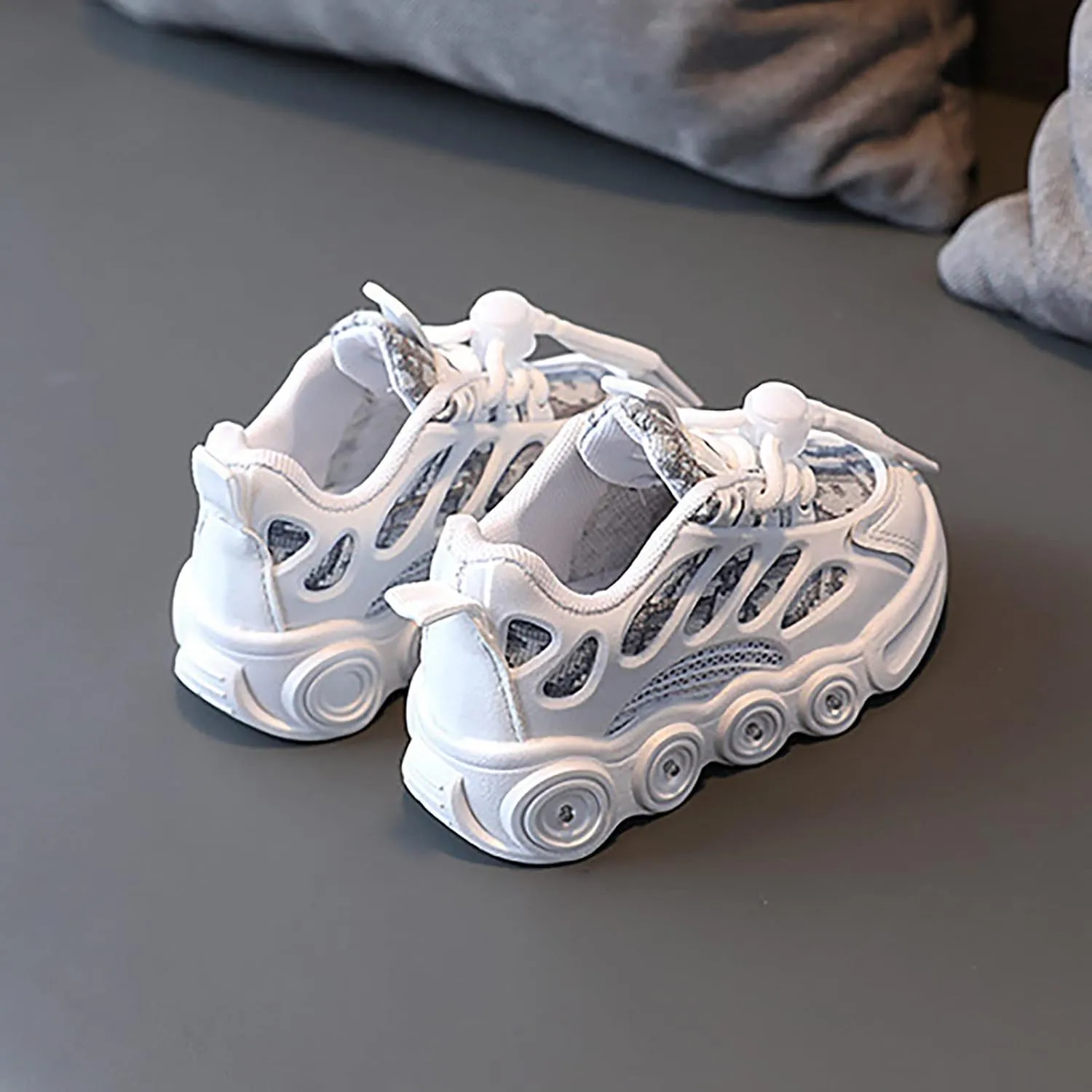 Toddler Light Up Sneakers Kids Athletic Sport Walking Shoes with Adjustable Strap for Girls Boys Casual Shoes