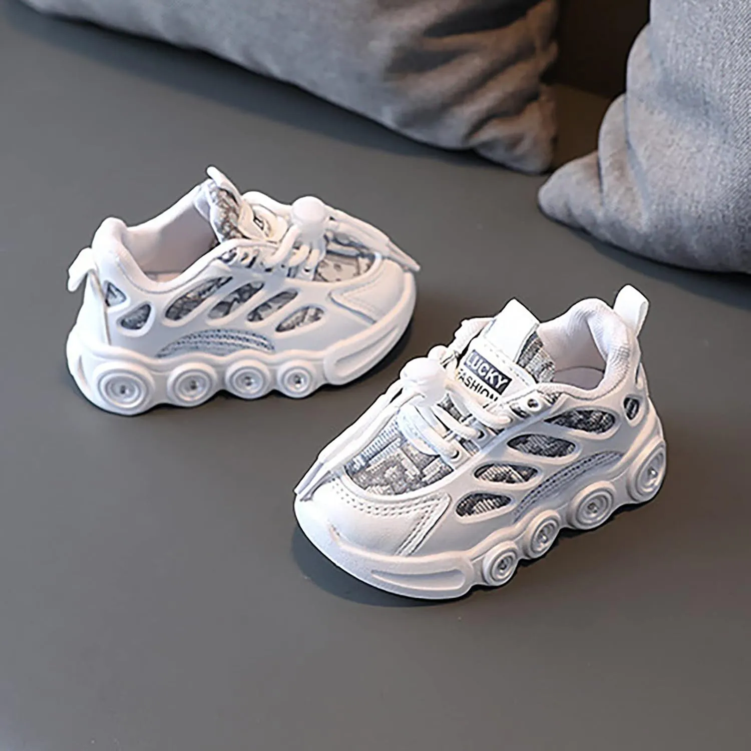 Toddler Light Up Sneakers Kids Athletic Sport Walking Shoes with Adjustable Strap for Girls Boys Casual Shoes