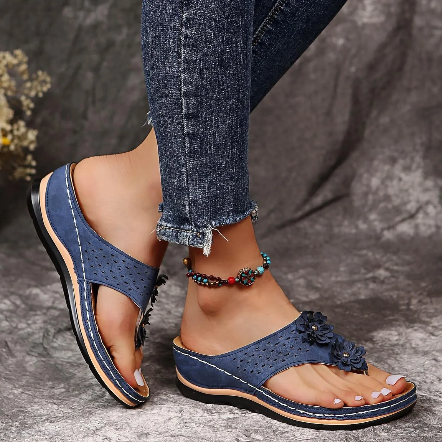 Women Low Wedge Heel Sandals Open Toe Lady Work Summer Shoes Orthopedic Comfortable Arch Support Platform Sandals Walking Anti-Slip Breathable Sandal Slip On Flip Flops Dressy Beach Comfy Slippers