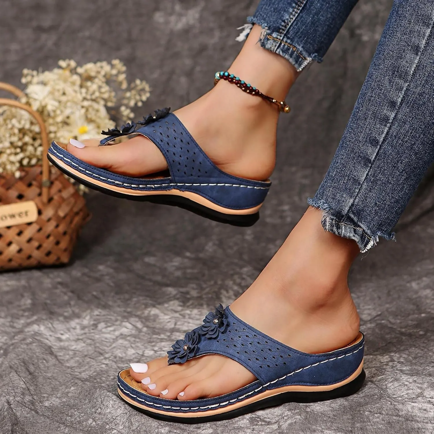 Women Low Wedge Heel Sandals Open Toe Lady Work Summer Shoes Orthopedic Comfortable Arch Support Platform Sandals Walking Anti-Slip Breathable Sandal Slip On Flip Flops Dressy Beach Comfy Slippers