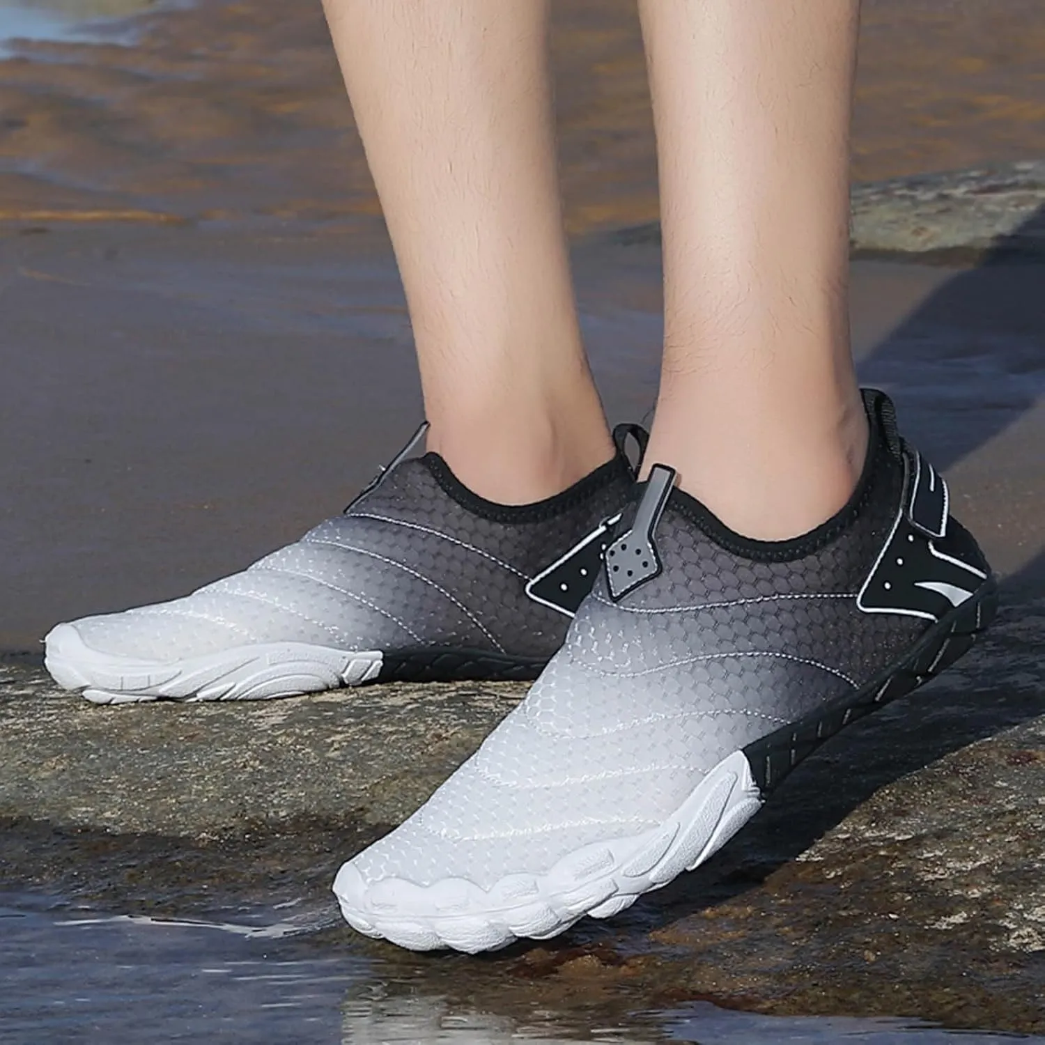 Womens Walking Shoes Slip on Dressy Knitted Non Slip Vintage Wide Running Shoes Breathable Mesh Sports Workout Tennis Shoes Lightweight Fashion Sneakers