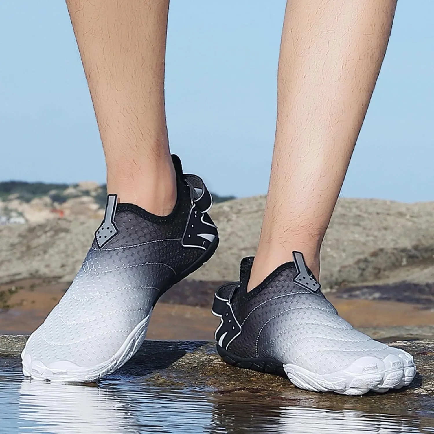 Womens Walking Shoes Slip on Dressy Knitted Non Slip Vintage Wide Running Shoes Breathable Mesh Sports Workout Tennis Shoes Lightweight Fashion Sneakers